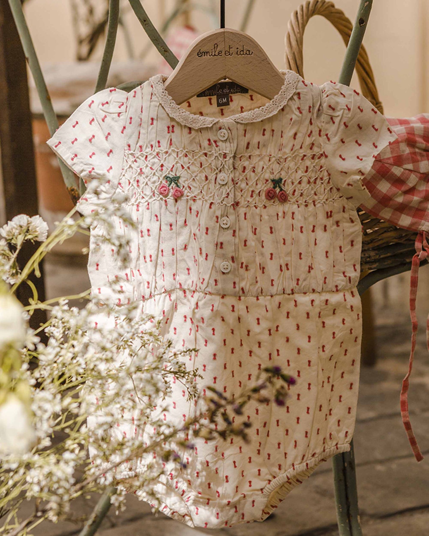 Barboteuse et chapeau en coton rose