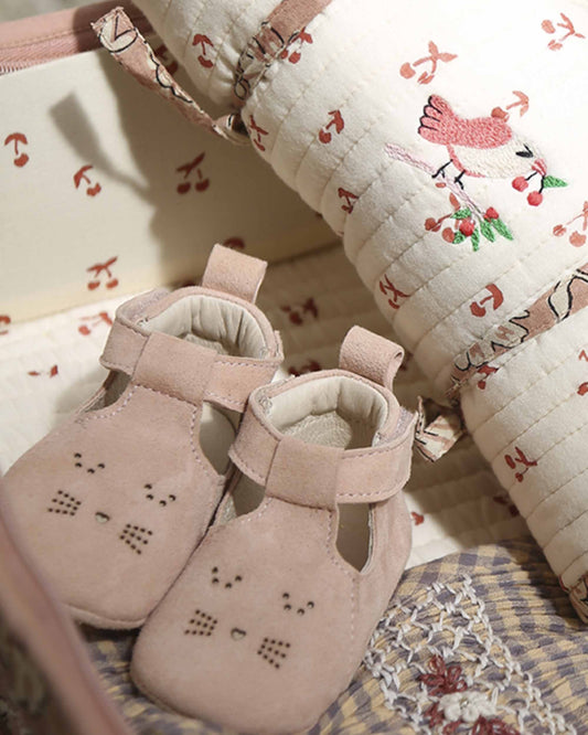 Chaussons chaton cuir de chèvre velours poudre