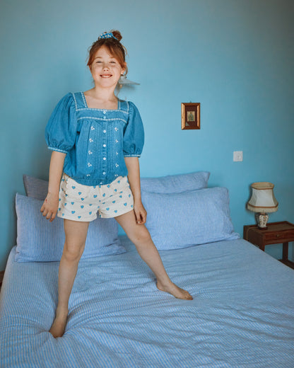 Blouse brodée chambray
