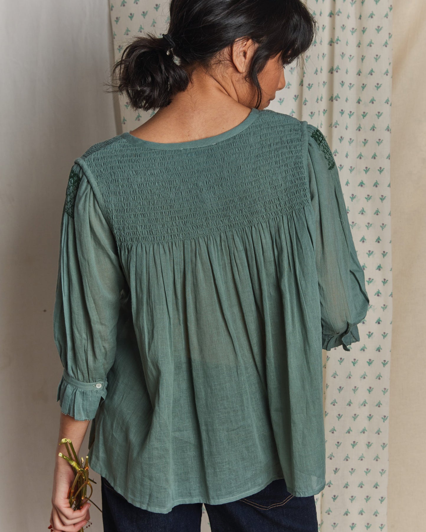 Blouse voile de coton amande