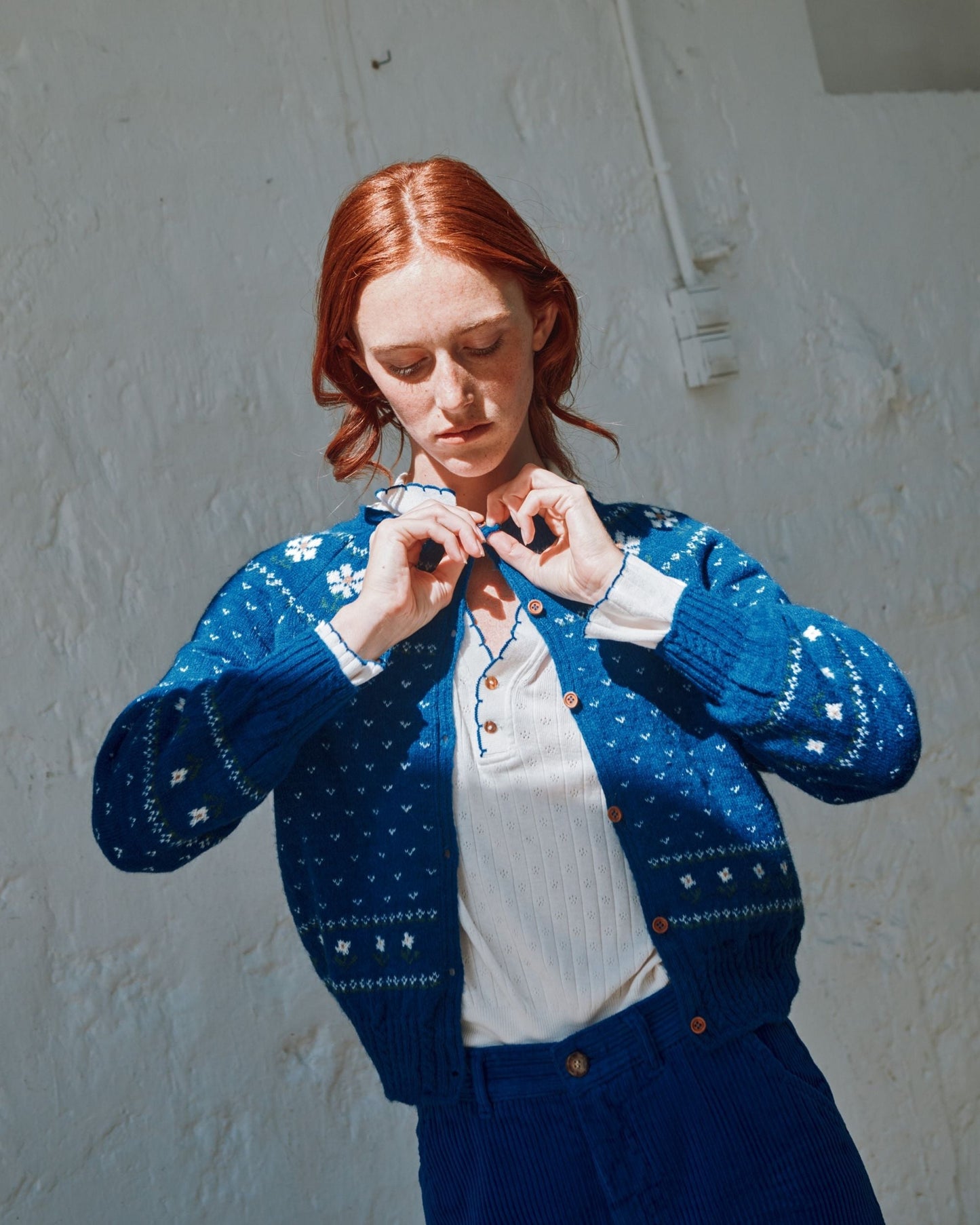 Cardigan femme - Jacquard Marguerite bleu royal