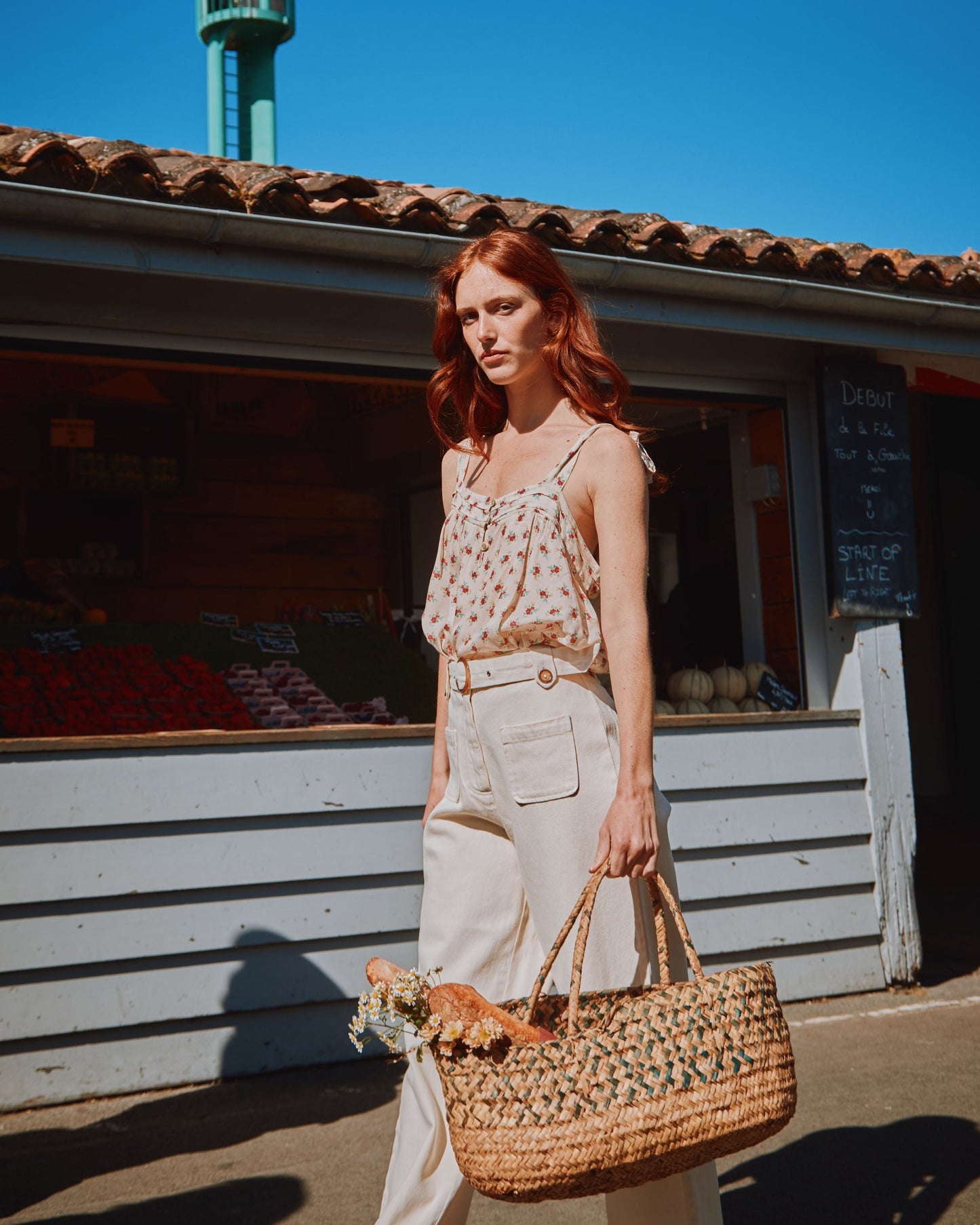 Top à fleurs beige