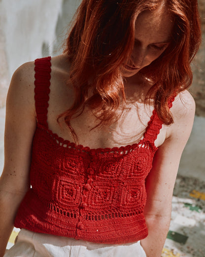 Top crochet rouge