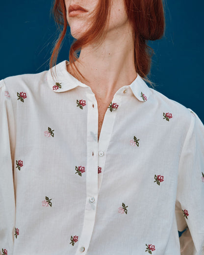 Blouse - Écru broderies roses