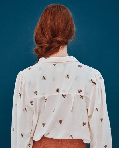 Blouse - Écru broderies roses