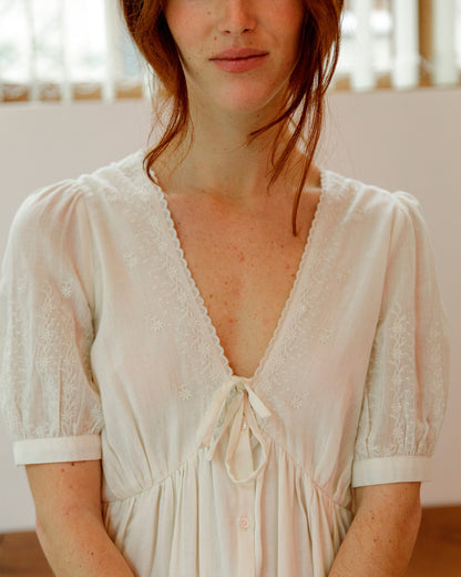 Robe broderie vintage écru