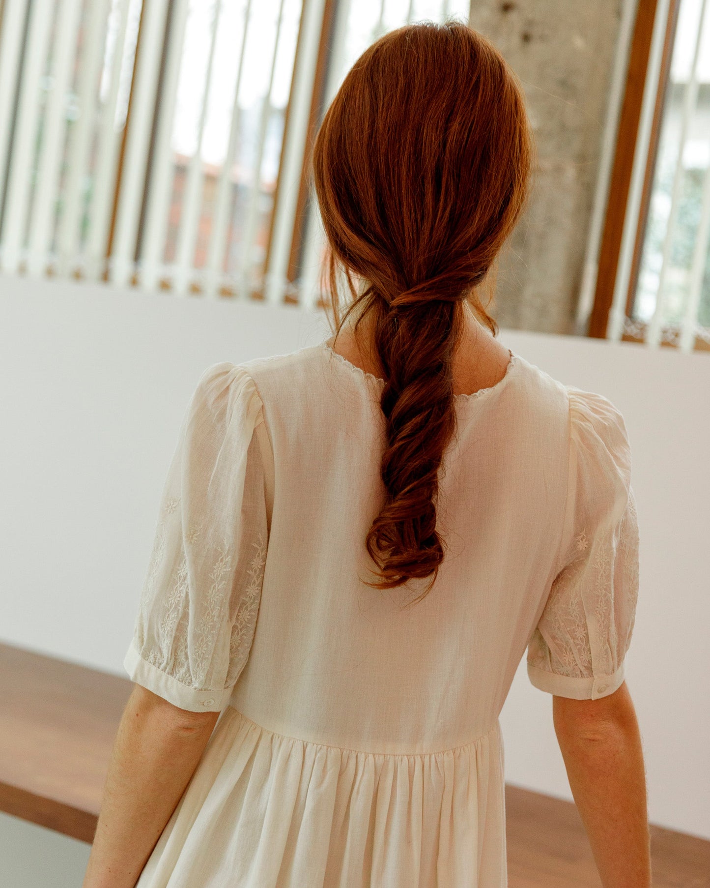 Robe broderie vintage écru