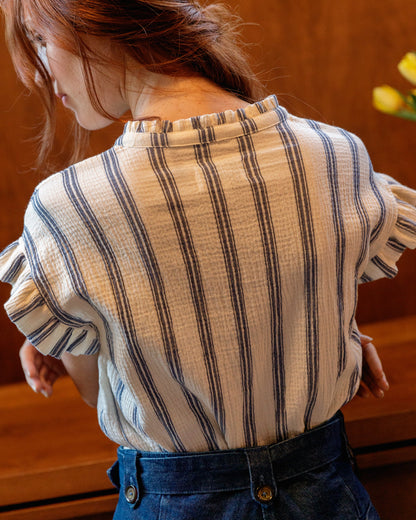 Blouse rayures à volants bleu et écru