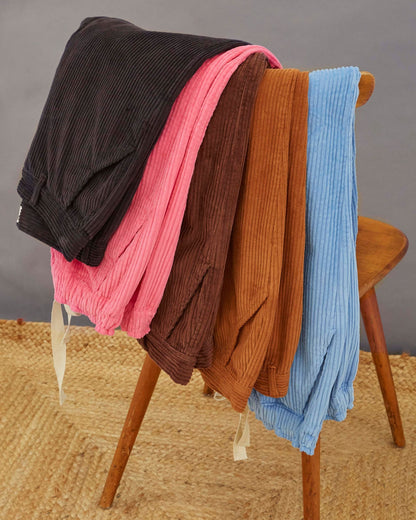 Pantalon velours cotelé bleu