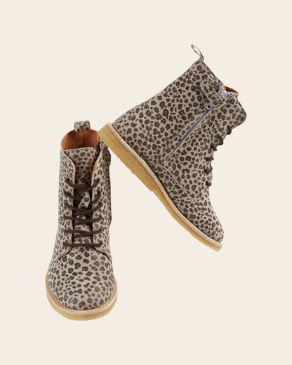 Boots à lacets cuir léopard grège