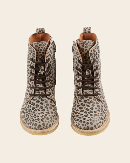 Boots à lacets cuir léopard grège