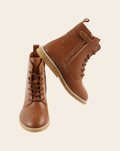 Boots à lacets cuir caramel