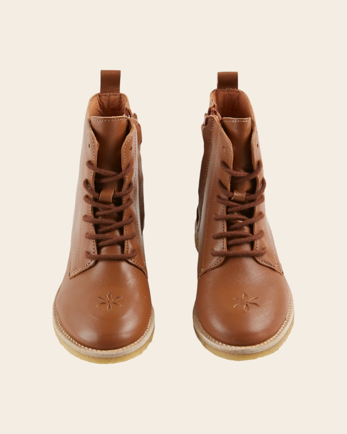 Boots à lacets cuir caramel