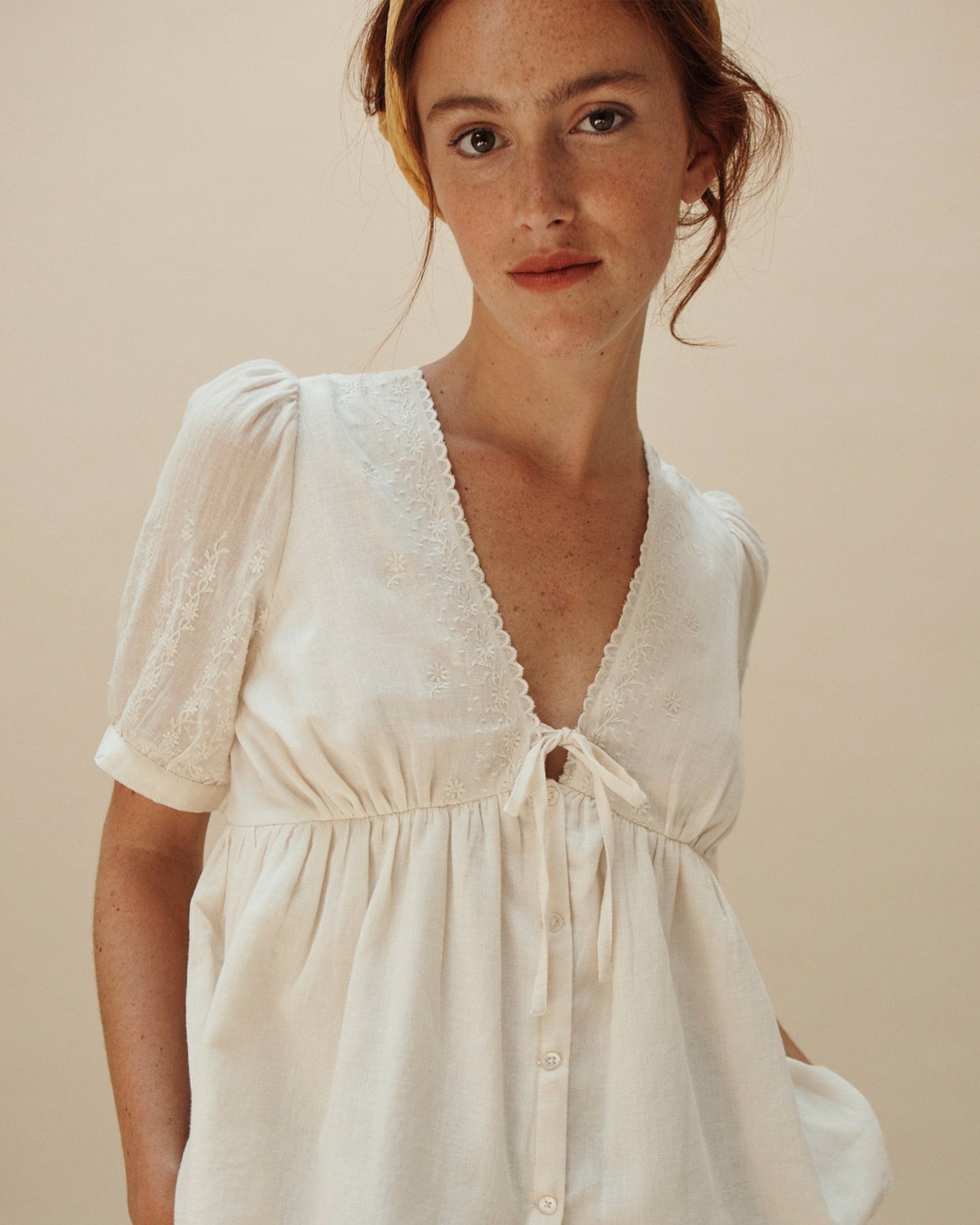Blouse broderie vintage écru