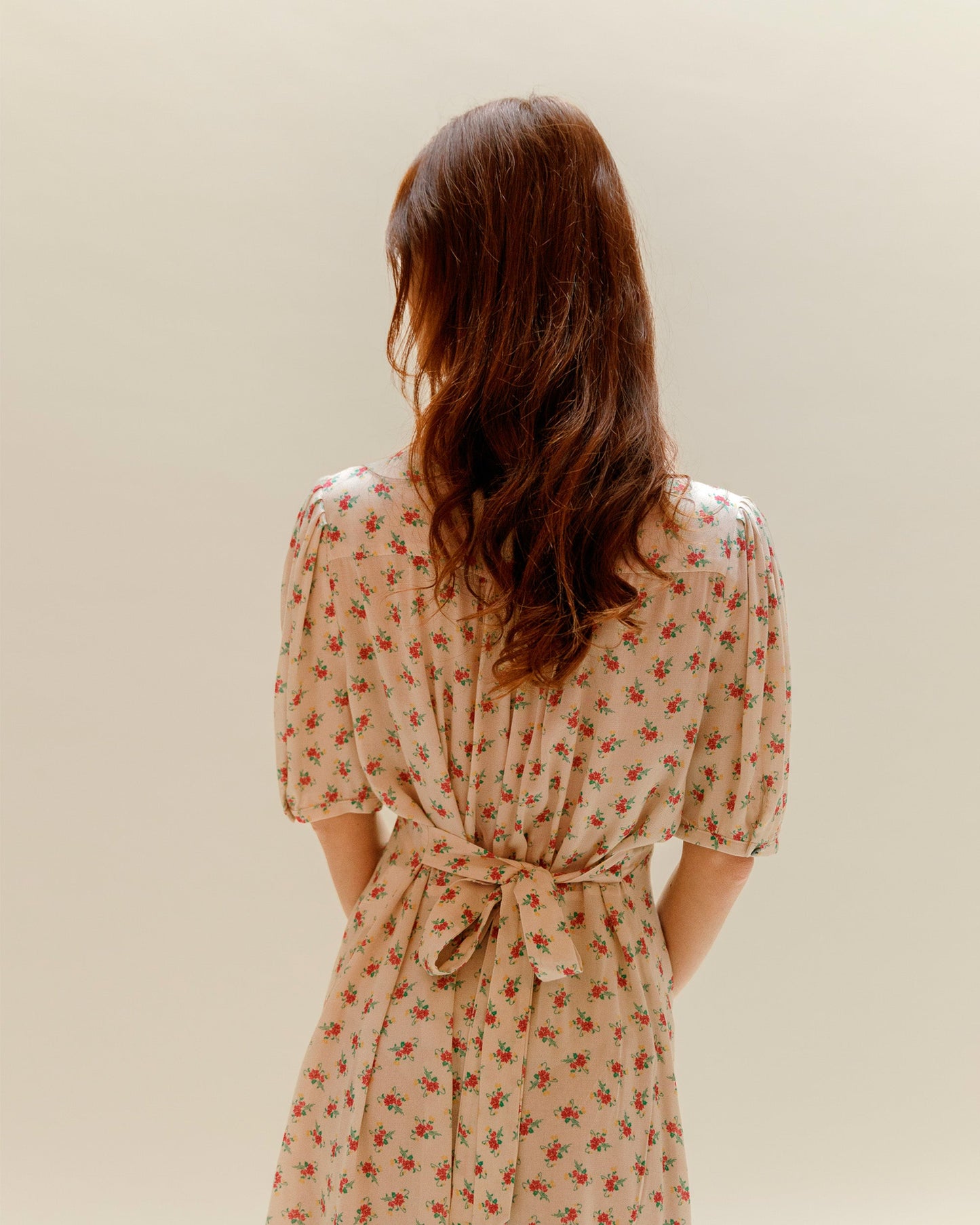 Robe chemisier à fleurs beige