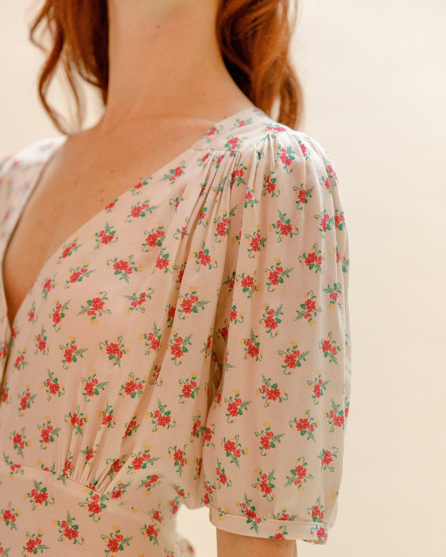Robe chemisier à fleurs beige
