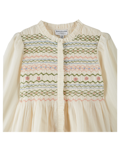 Blouse brodée smockée écru