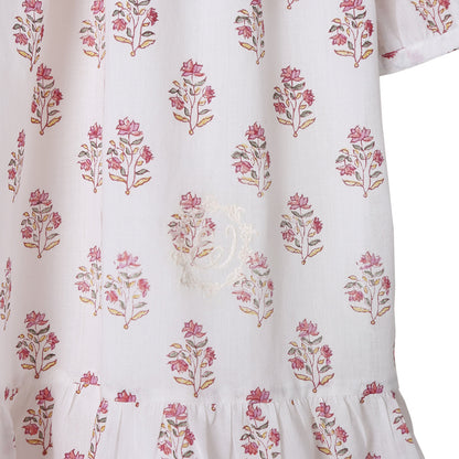 Robe à fleurs écru