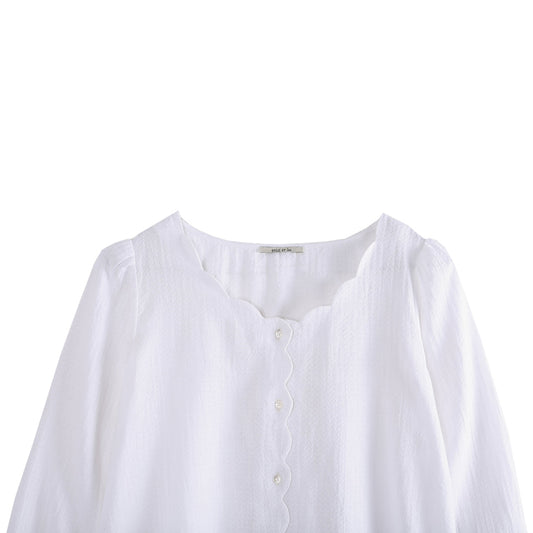 Blouse à encolure festonnée écru