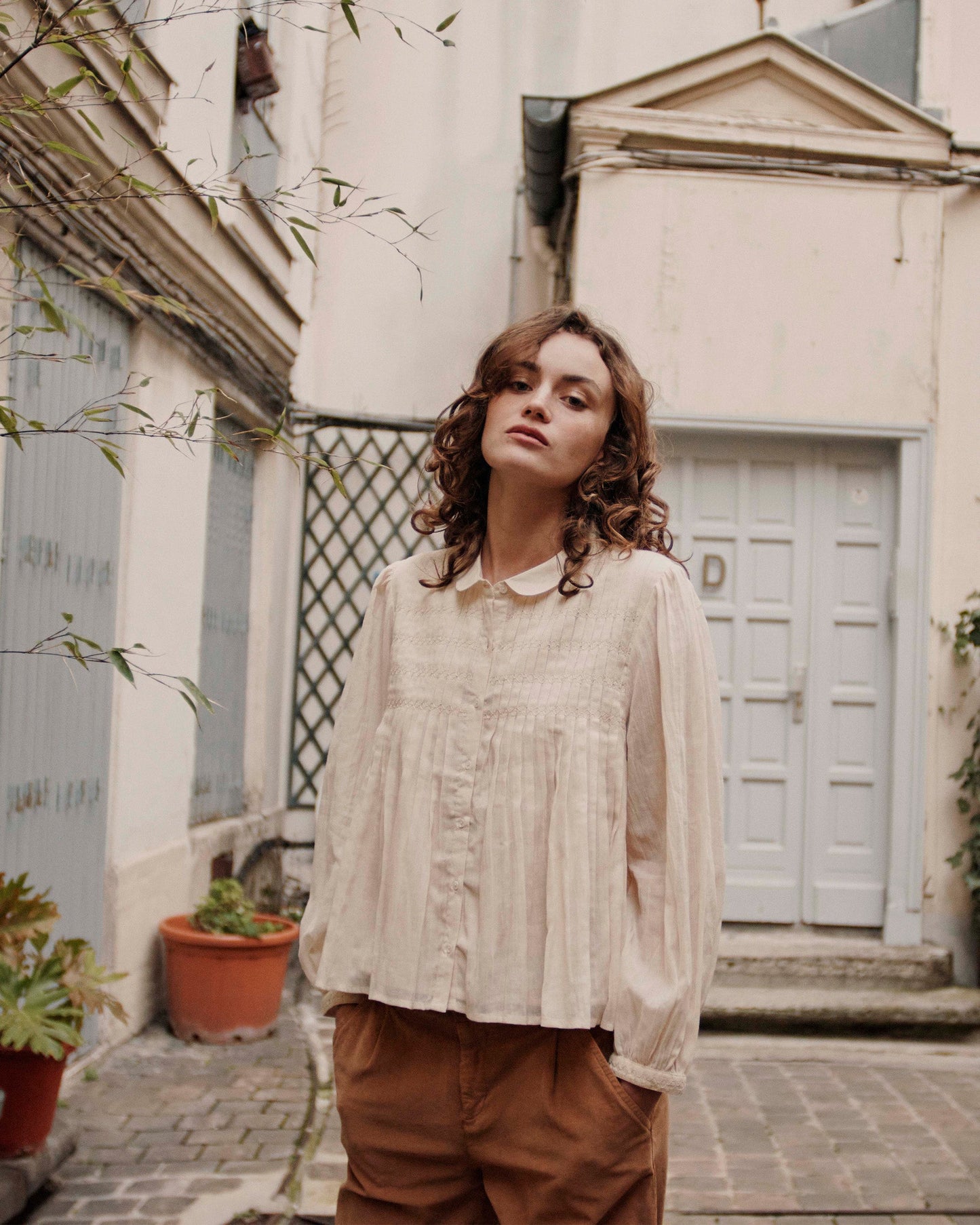Blouse plissée écru