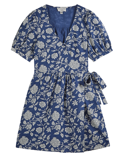 Robe portefeuille bleue à fleurs blanches