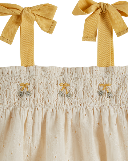 Top smocké broderie anglaise chantilly