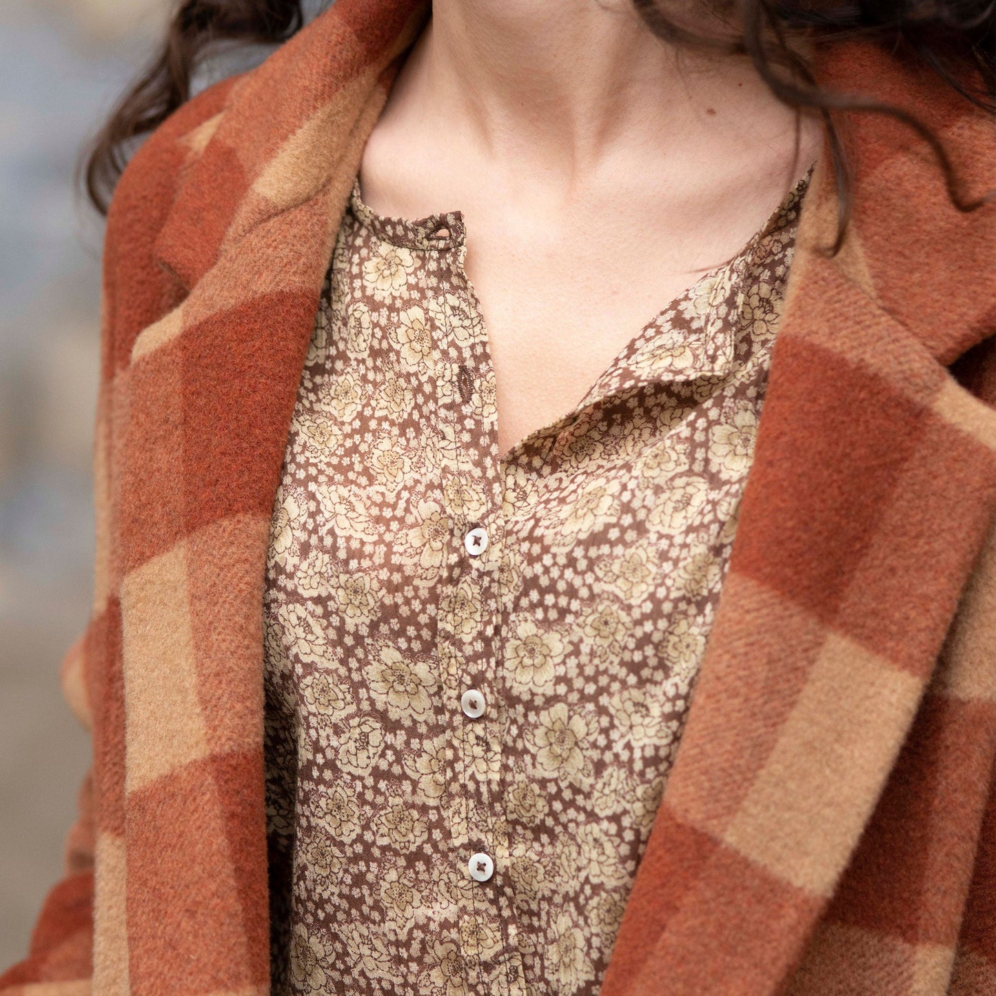 Blouse crépon floral seventies