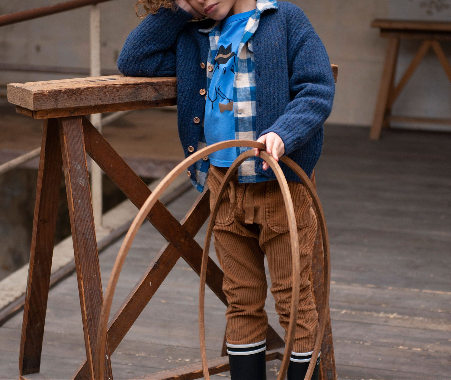Cardigan laine et bleu pucé